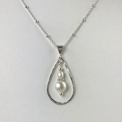 Pearl / Silver Teardrop Pendant